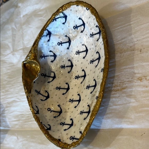 Hand Crafted Anchors Trinket Dish Shell - Picture 4 of 10
